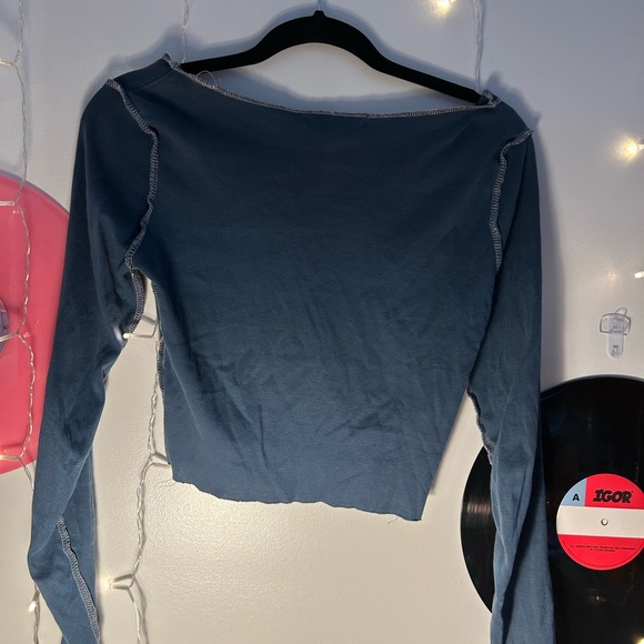 💗long sleeve crop top - Picture 3 of 3